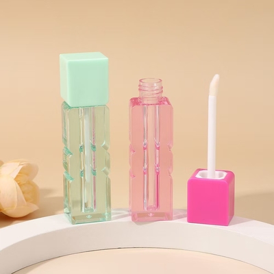 사용자 지정 3.5g 5g 빈 입술 립스틱 튜브 고무 봉인 나사 닫기 플라스틱 립밤 튜브 화장품 용기 포장