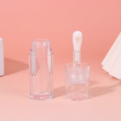 내구성 있는 플라스틱 재료 종류 립글로스 튜브 화장품 고 광택 빨강 5ml 다양한 스타일