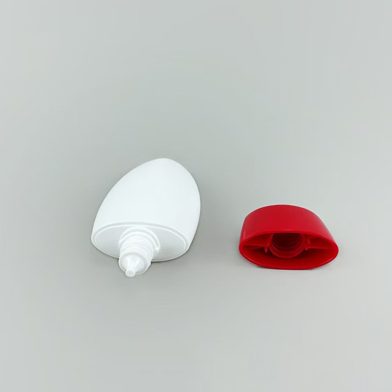 타원형 달걀 모양의 비어있는 선스크린 롤 온 병 흰색 매트 플라스틱 롤 온 디오더런트 컨테이너 노란색 플립 캡 재충전 가능한 화장품 병 태양 로션 신체 오일 디오더런트 포장